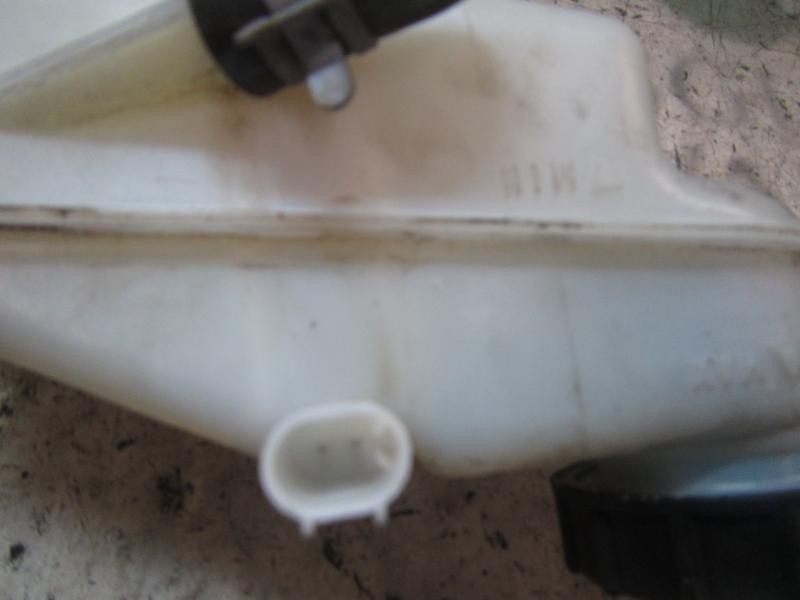 Recambio de bomba freno para toyota yaris 1.3 16v cat referencia OEM IAM 4720109161  