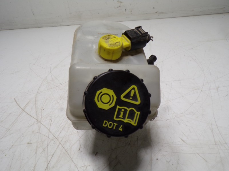 Recambio de bomba freno para volkswagen t6.1 caravelle (sh) 2.0 tdi referencia OEM IAM 7LA611019REP 7E0611303D 