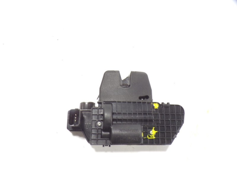 Recambio de cerradura maletero / porton para peugeot 208 1.4 hdi fap referencia OEM IAM 8719F8 9151487499 