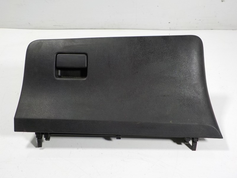 Recambio de guantera para toyota yaris 1.0 cat referencia OEM IAM 555500D150C0 555500D150 