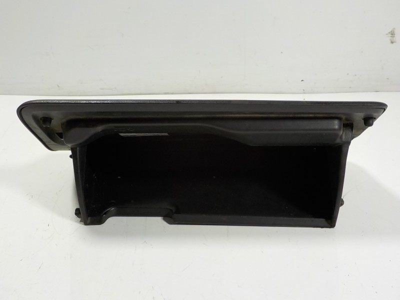 Recambio de guantera para toyota yaris 1.0 cat referencia OEM IAM 555500D150C0 555500D150 