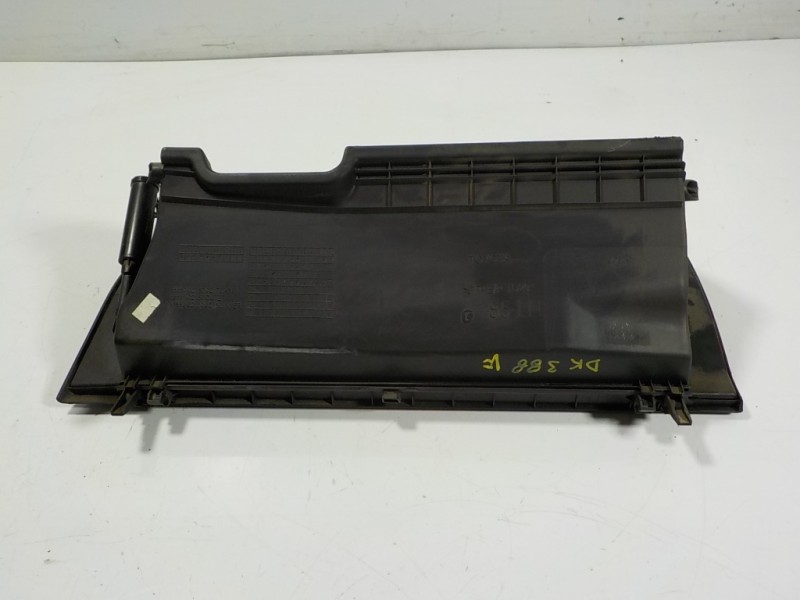 Recambio de guantera para toyota yaris 1.0 cat referencia OEM IAM 555500D150C0 555500D150 
