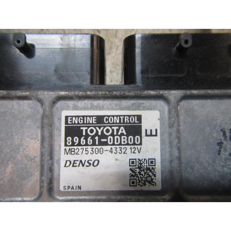 Recambio de centralita motor uce para toyota yaris 1.3 16v cat referencia OEM IAM 896610DB00 896610DB00 MB275300433212V