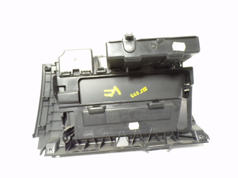 Recambio de guantera para seat ibiza (kj1) fr referencia OEM IAM 6F1857095AD82V 6F1857103N M182201