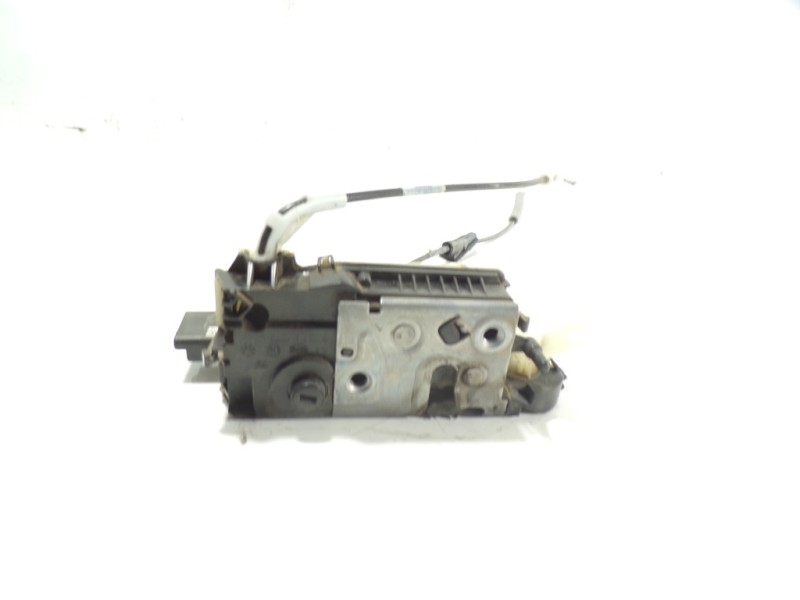 Recambio de cerradura puerta delantera izquierda para peugeot 208 1.4 hdi fap referencia OEM IAM 9688080080  