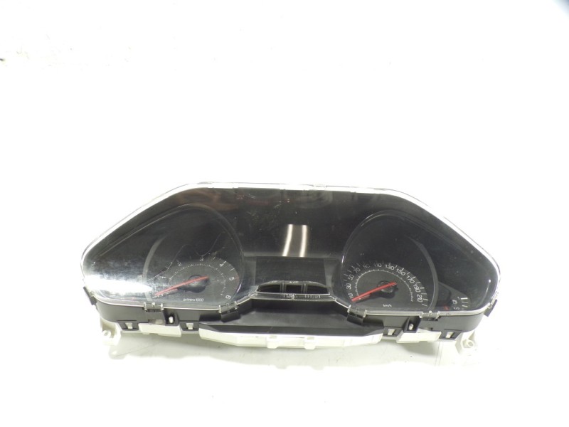Recambio de cuadro instrumentos para peugeot 208 1.4 hdi fap referencia OEM IAM 9801904580 9801904580 