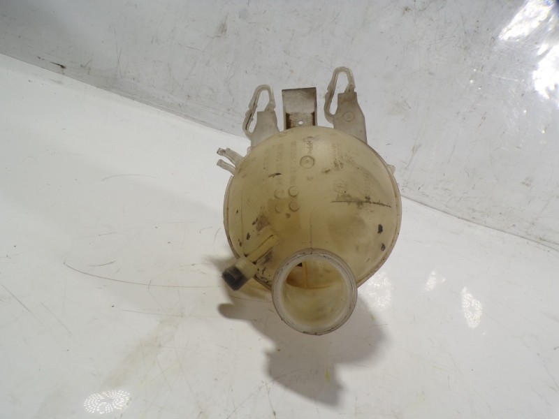 Recambio de deposito expansion para peugeot 208 1.4 hdi fap referencia OEM IAM 9800777280  