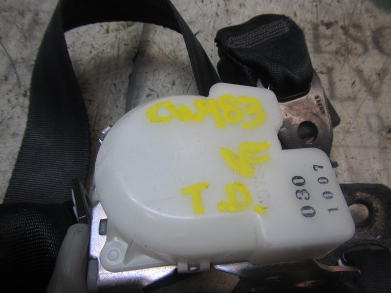 Recambio de cinturon seguridad trasero derecho para toyota yaris 1.3 16v cat referencia OEM IAM 733600D091C0  