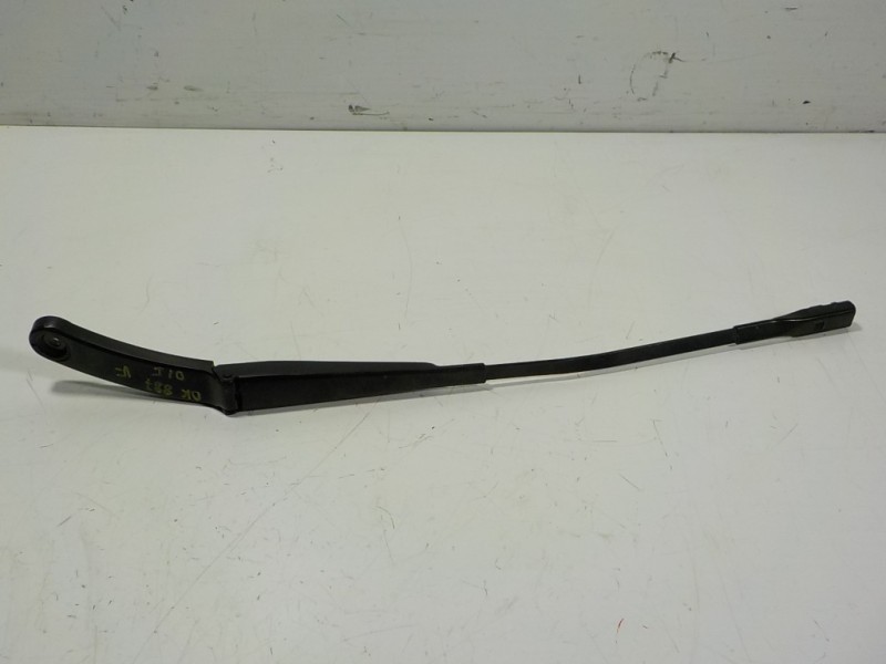 Recambio de brazo limpia delantero izquierdo para volkswagen t6.1 caravelle (sh) 2.0 tdi referencia OEM IAM  7E1955409D 