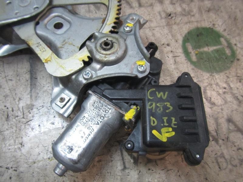 Recambio de elevalunas delantero izquierdo para toyota yaris 1.3 16v cat referencia OEM IAM 698200D041 857020F010 983712100