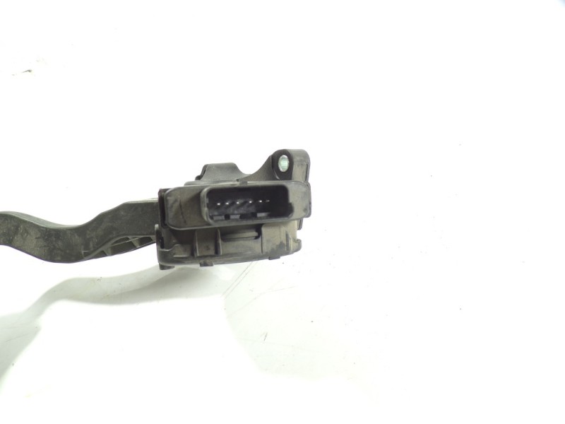 Recambio de potenciometro pedal para peugeot 208 1.4 hdi fap referencia OEM IAM 1601CW 9671433780 