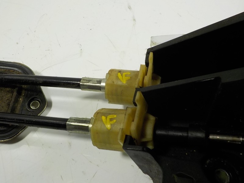 Recambio de palanca cambio para toyota yaris 1.0 cat referencia OEM IAM 335300D040 335300D040B 338200D090