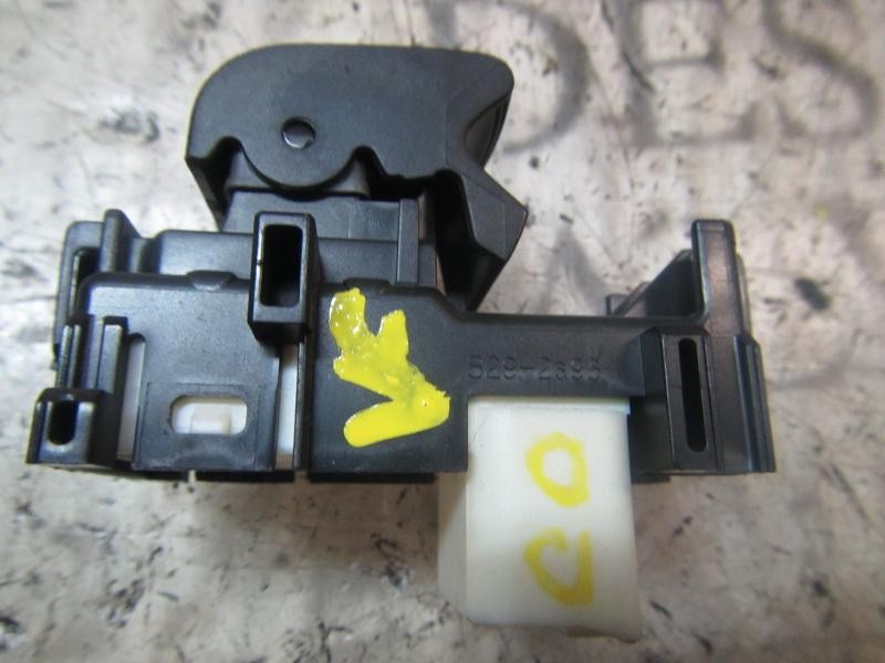 Recambio de mando elevalunas delantero derecho para toyota yaris 1.3 16v cat referencia OEM IAM   