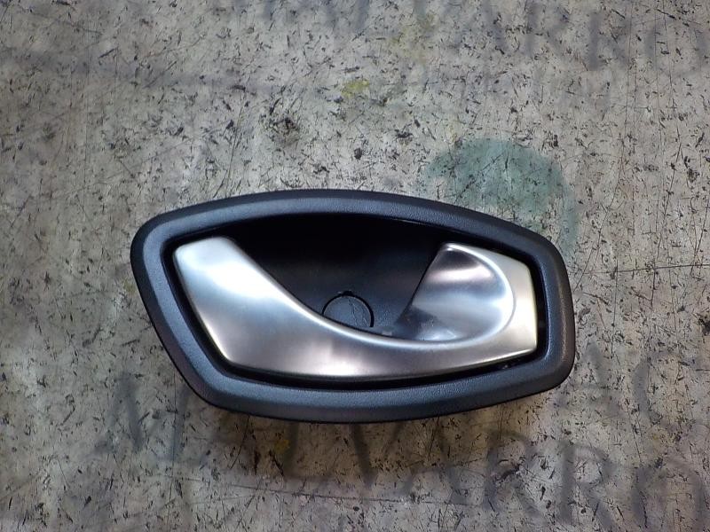 Recambio de maneta interior delantera derecha para renault clio iv 0.9 referencia OEM IAM 826720001R  