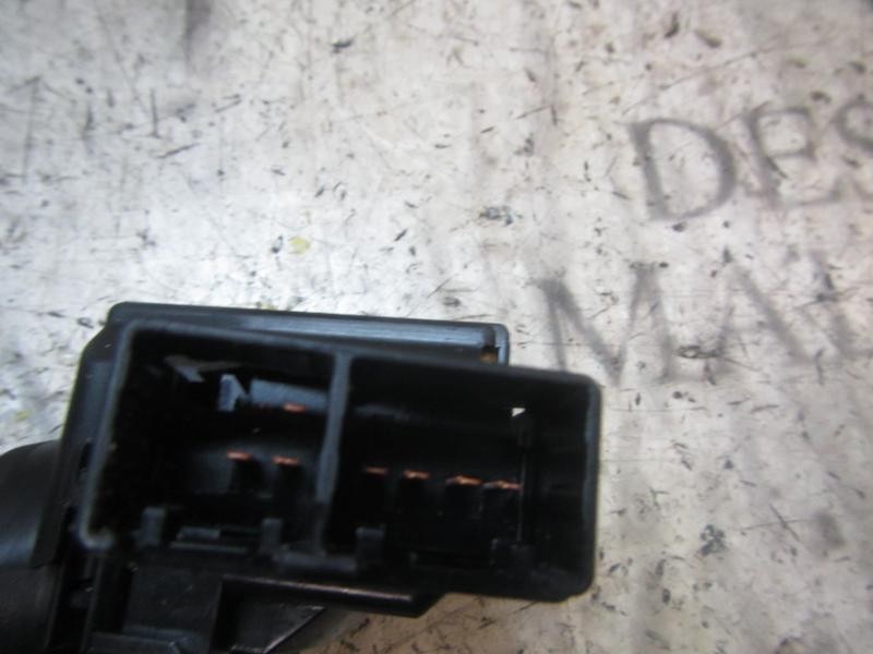 Recambio de mando limpia para toyota yaris 1.3 16v cat referencia OEM IAM 846520D031  