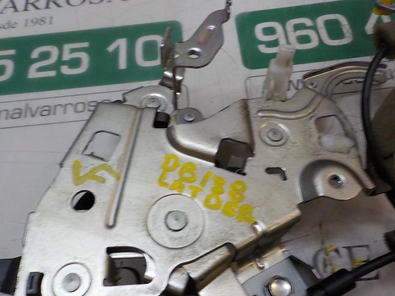 Recambio de cerradura puerta lateral derecha para dacia dokker express 1.6 cat referencia OEM IAM 825087319R  