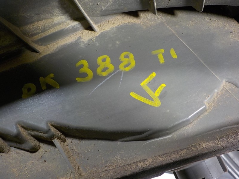 Recambio de piloto trasero izquierdo para toyota yaris 1.0 cat referencia OEM IAM 815610D370  