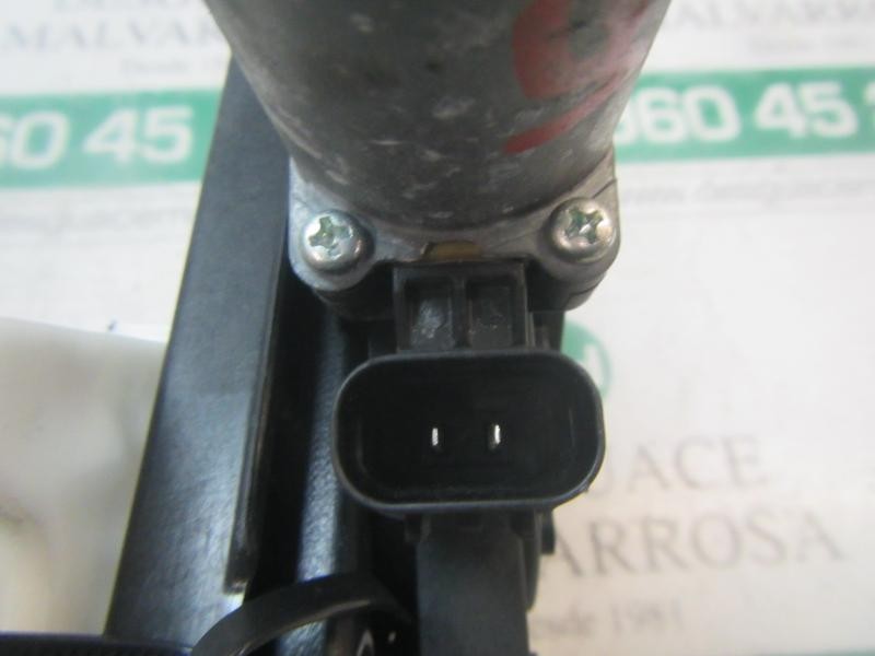 Recambio de elevalunas trasero derecho para hyundai veloster sport s referencia OEM IAM 834022V000 834022V000 