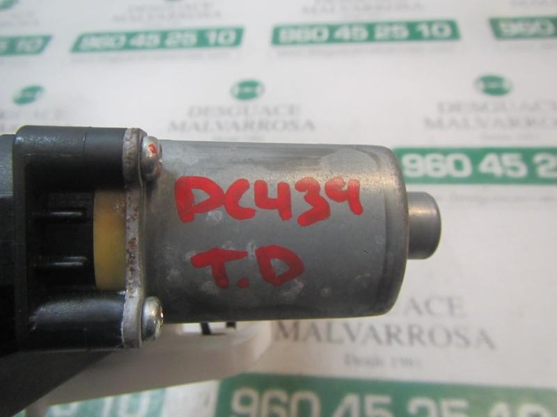 Recambio de elevalunas trasero derecho para hyundai veloster sport s referencia OEM IAM 834022V000 834022V000 