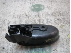 Recambio de maneta interior delantera derecha para toyota yaris 1.3 16v cat referencia OEM IAM 692050D210B0   2