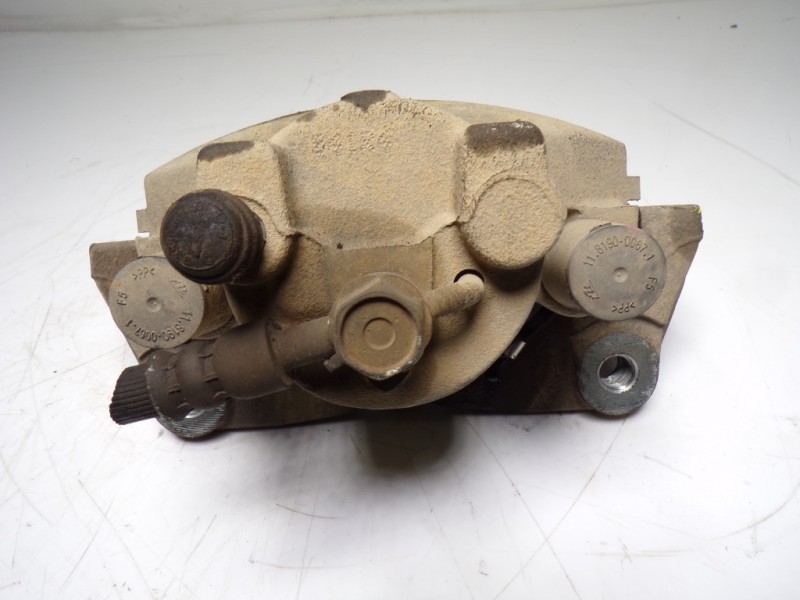 Recambio de pinza freno delantera izquierda para toyota yaris 1.0 cat referencia OEM IAM 477500D070  