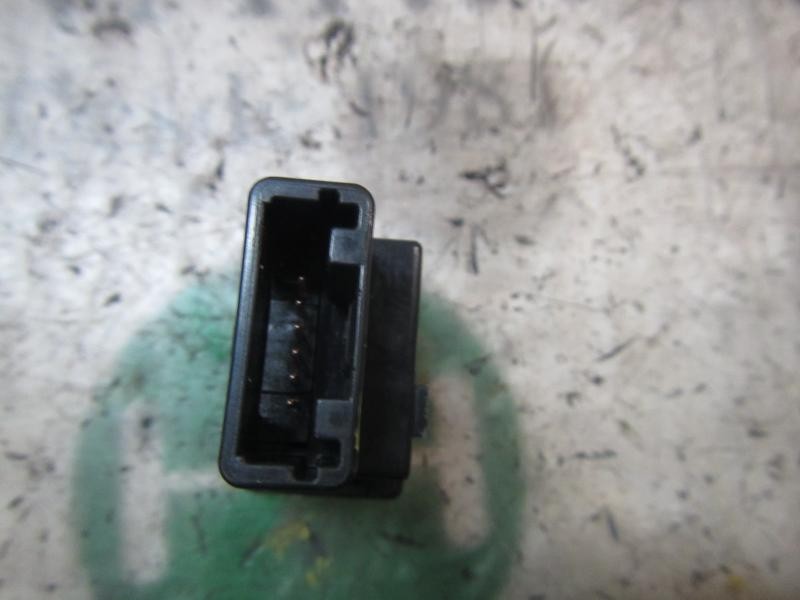 Recambio de modulo electronico para toyota yaris 1.3 16v cat referencia OEM IAM 844700D010  