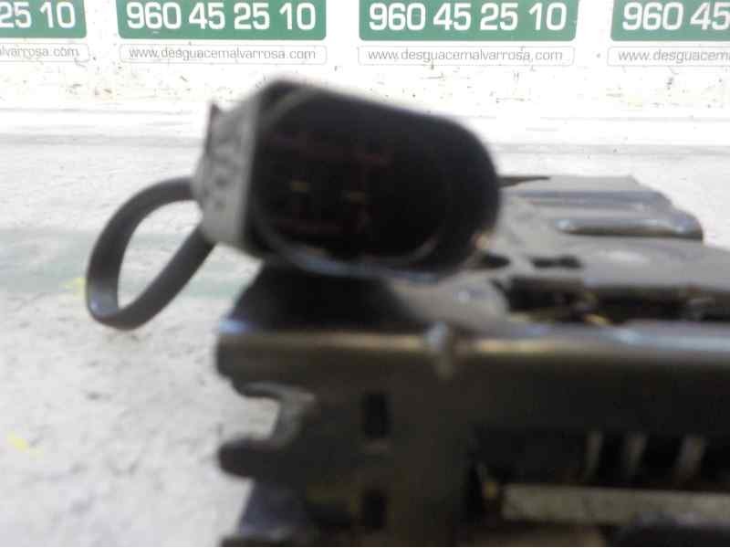 Recambio de cerradura capot para volkswagen polo sport referencia OEM IAM 8S0823509B 8S0823509B 8S0823509B