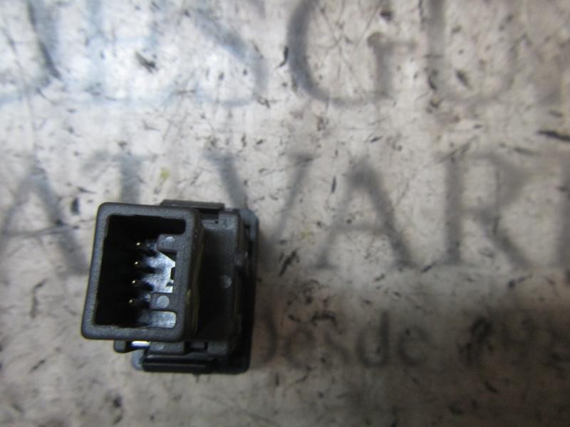 Recambio de modulo electronico para toyota yaris 1.3 16v cat referencia OEM IAM 841520D030 841520D031 