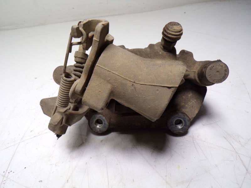 Recambio de pinza freno trasera izquierda para toyota yaris 1.0 cat referencia OEM IAM 478500D020  