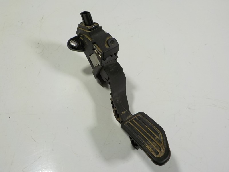 Recambio de potenciometro pedal para toyota yaris 1.0 cat referencia OEM IAM 781100D160 781100D160 