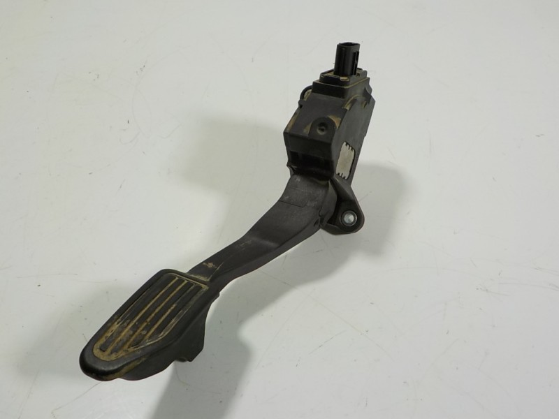 Recambio de potenciometro pedal para toyota yaris 1.0 cat referencia OEM IAM 781100D160 781100D160 