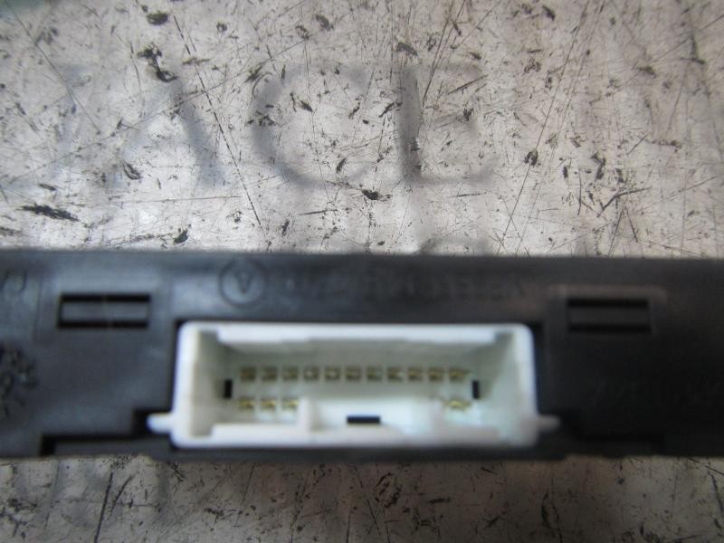 Recambio de modulo electronico para toyota yaris 1.3 16v cat referencia OEM IAM 897800D011 897800D011 