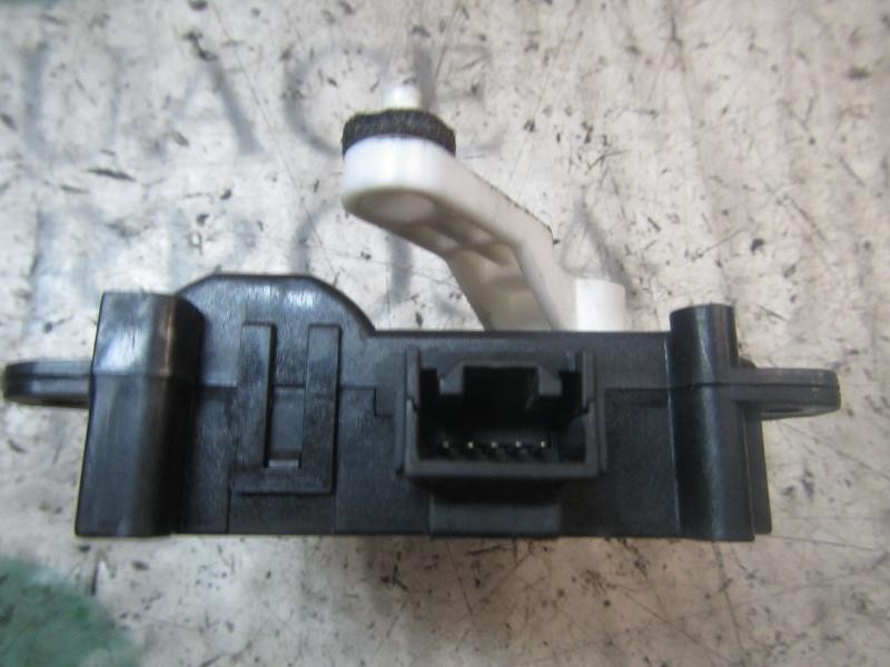 Recambio de motor electrico para toyota yaris 1.3 16v cat referencia OEM IAM 871060D040 MF1138002810 MF1138002810