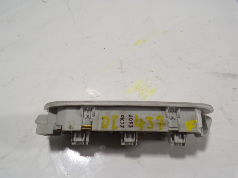 Recambio de piloto interior para nissan qashqai (j10) 1.5 dci turbodiesel cat referencia OEM IAM 26430BC00B  