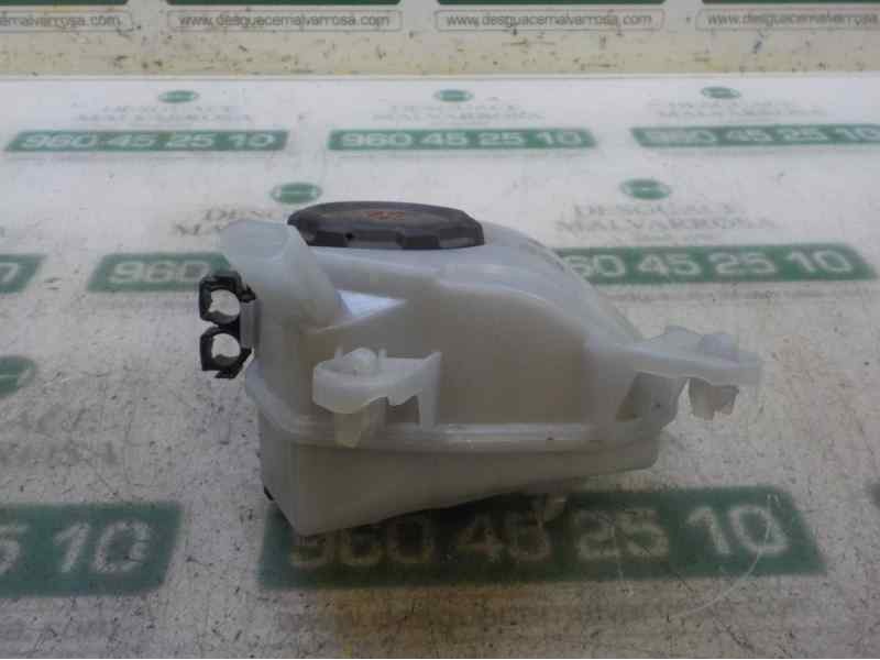 Recambio de deposito expansion para volkswagen polo sport referencia OEM IAM 2Q0121407B 2Q0121407B 