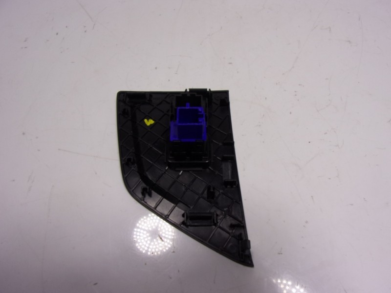 Recambio de warning para volkswagen taigo 1.0 tsi referencia OEM IAM 2G0953509KQU 2G0953509K 