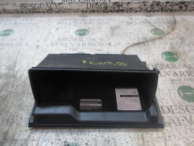 Recambio de guantera para toyota yaris 1.3 16v cat referencia OEM IAM 555500D060B0  