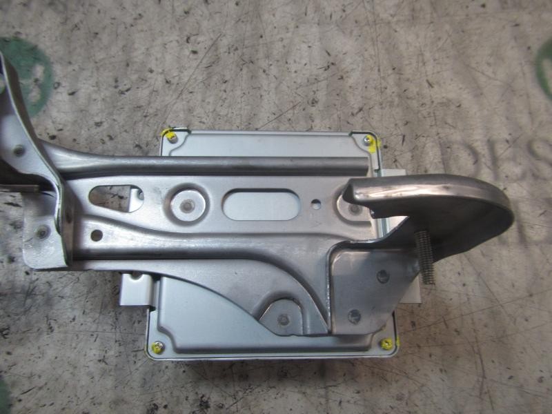 Recambio de modulo electronico para toyota yaris 1.3 16v cat referencia OEM IAM  8926052020 2190011460