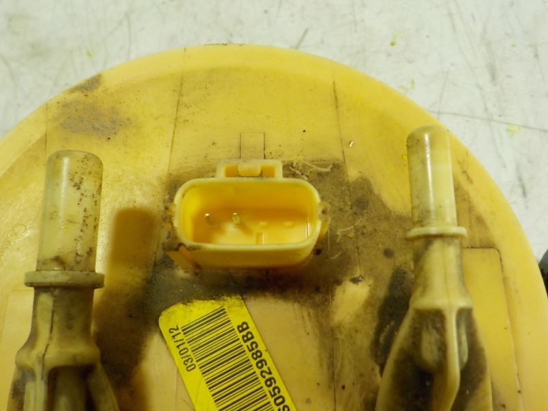 Recambio de aforador para ford fiesta (cb1) 1.4 tdci cat referencia OEM IAM  8V519275 