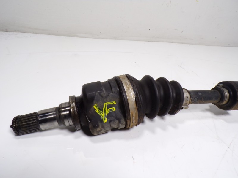 Recambio de transmision derecha para toyota yaris 1.0 cat referencia OEM IAM 434100D341 10239920 