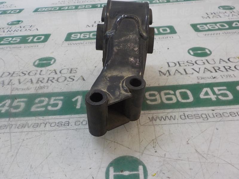 Recambio de soporte cambio para opel insignia berlina edition referencia OEM IAM 13228303  