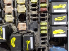 Recambio de caja reles / fusibles para ford fiesta (cb1) 1.4 tdci cat referencia OEM IAM  8V5114B144BA  2