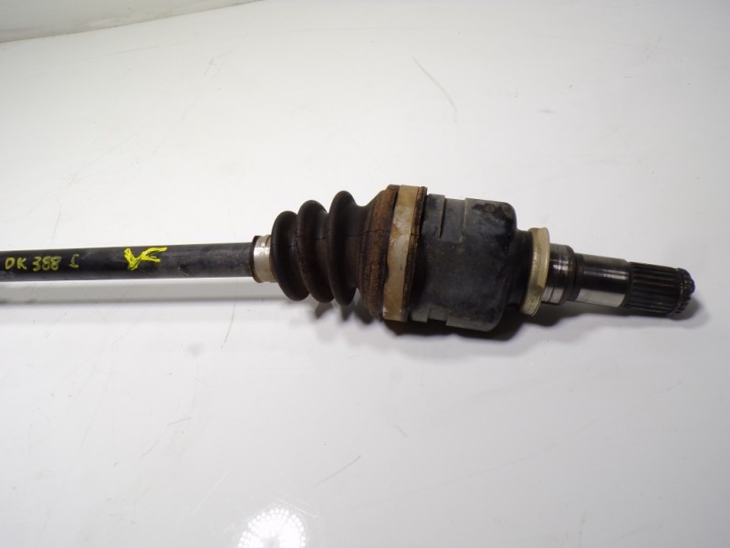 Recambio de transmision izquierda para toyota yaris 1.0 cat referencia OEM IAM 434200D390 0239918 