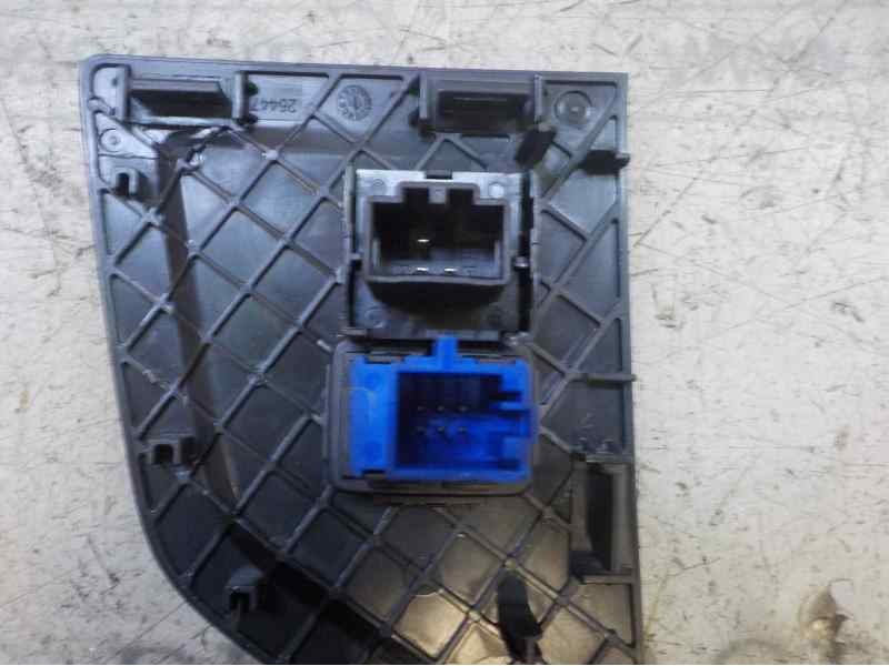 Recambio de warning para volkswagen polo sport referencia OEM IAM 2G0953509KQU 2G0953509K 