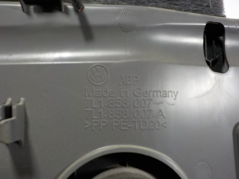 Recambio de guantera para volkswagen t6.1 caravelle (sh) 2.0 tdi referencia OEM IAM 7L1858007ANA2 7L1858007A 