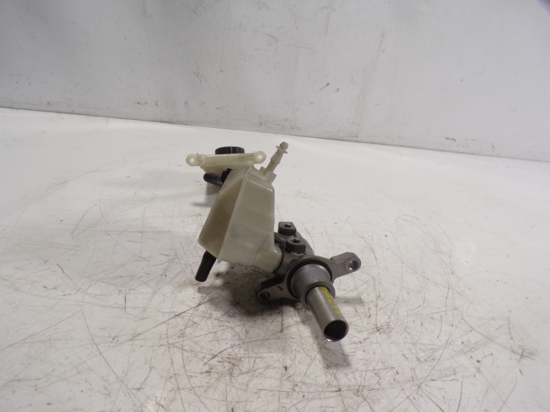 Recambio de bomba freno para peugeot 308 1.2 12v e-thp referencia OEM IAM   