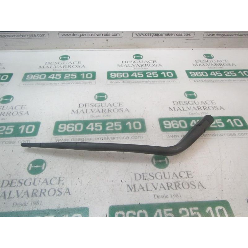 Recambio de brazo limpia trasero para hyundai i10 classic referencia OEM IAM 988100X000  