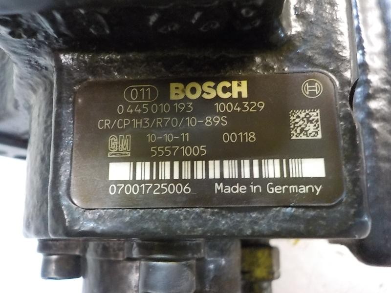 Recambio de bomba inyeccion para opel insignia berlina edition referencia OEM IAM 55571005 55571005 0445010193