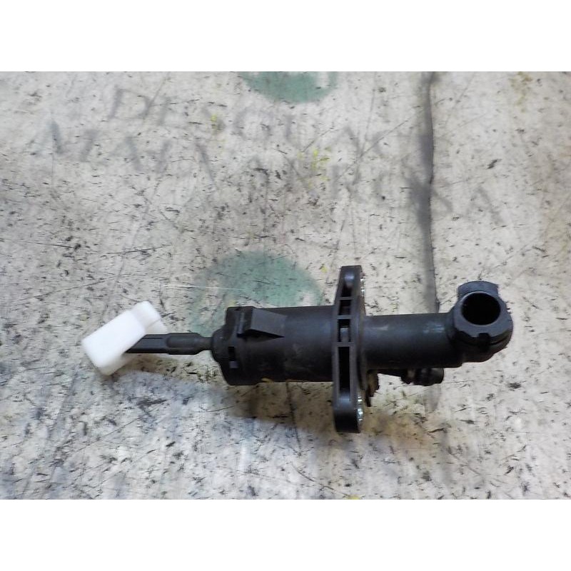 Recambio de bomba embrague para volkswagen polo (9n3) 1.4 tdi referencia OEM IAM   