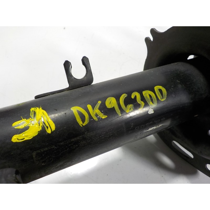 Recambio de amortiguador delantero derecho para peugeot 208 1.4 hdi fap referencia OEM IAM 9804830880 9804830880 